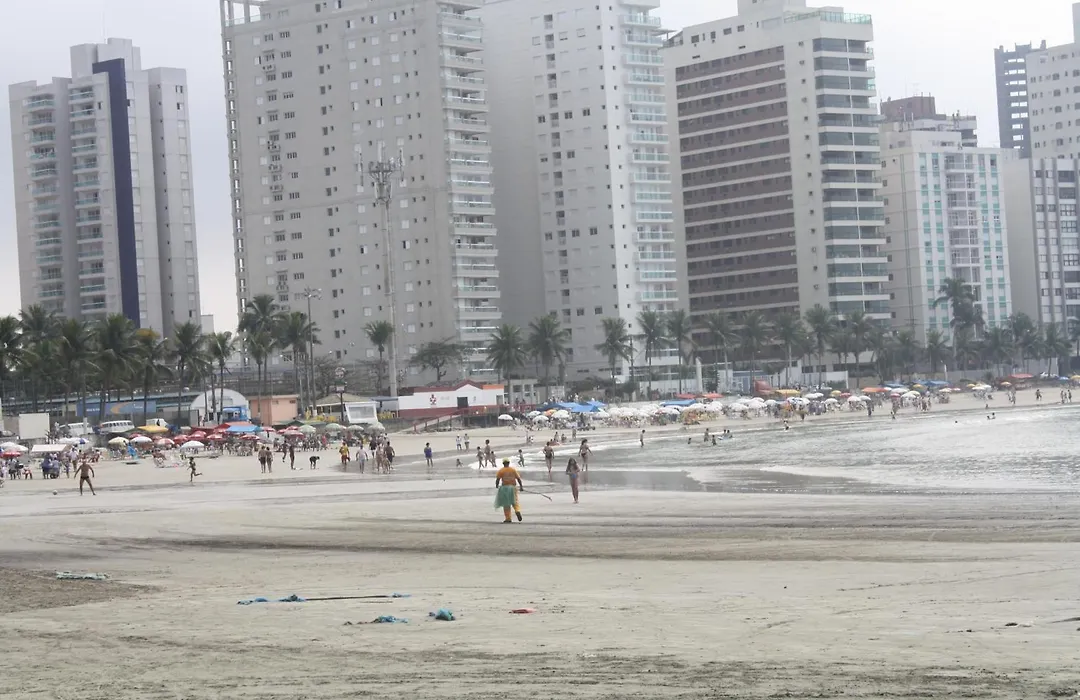 Apartamento a 80 m da praia-1
